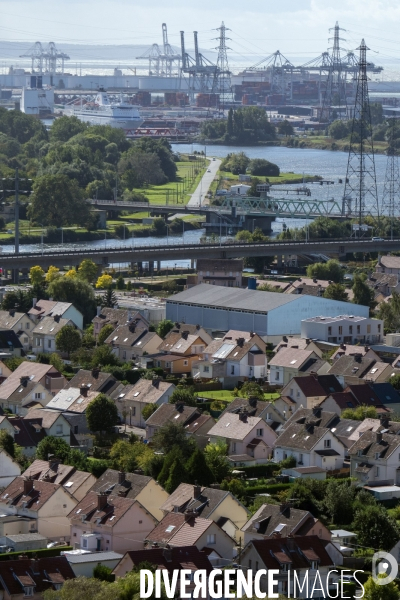 Vue de la zone industrielle du Havre