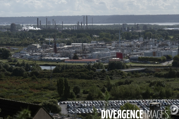 Vue de la zone industrielle du Havre