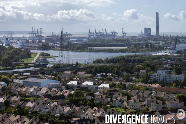 Vue de la zone industrielle du Havre