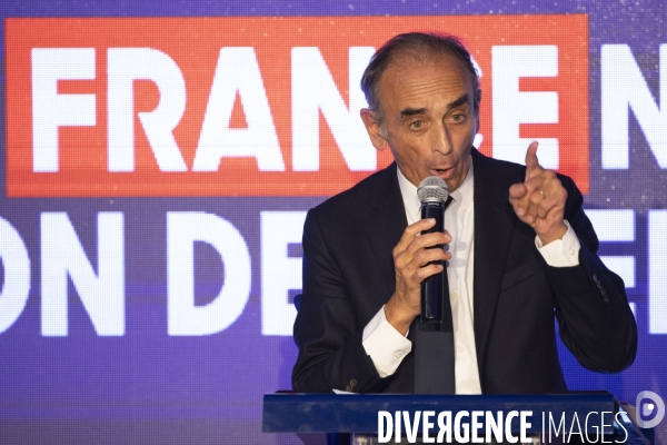 Conférence d Eric ZEMMOUR à Nimes.