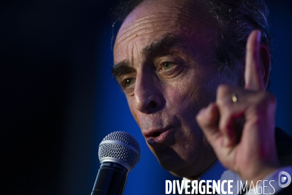 Conférence d Eric ZEMMOUR à Nimes.