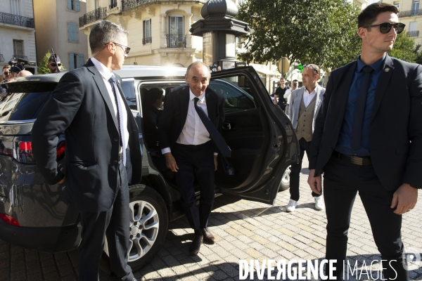 Eric ZEMMOUR reçu à la mairie de Béziers par le maire Robert MENARD