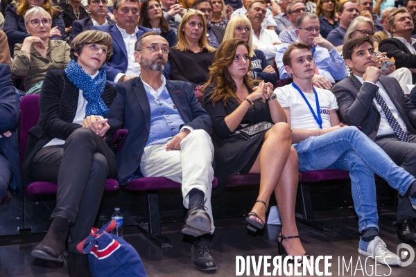 Conférence d Eric ZEMMOUR à Béziers.