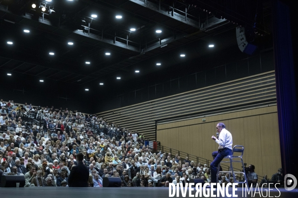 Conférence d Eric ZEMMOUR à Béziers.