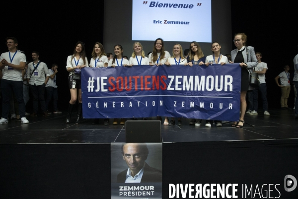 Conférence d Eric ZEMMOUR à Béziers.