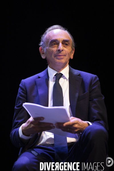 Conférence d Eric ZEMMOUR à Béziers.