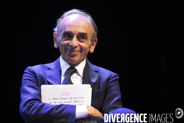 Conférence d Eric ZEMMOUR à Béziers.