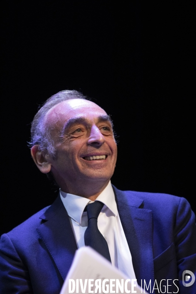 Conférence d Eric ZEMMOUR à Béziers.