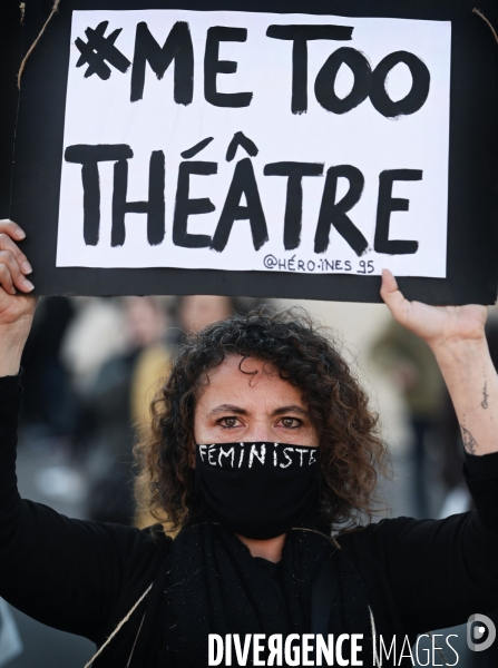 Rassemblement du collectif me too theatre