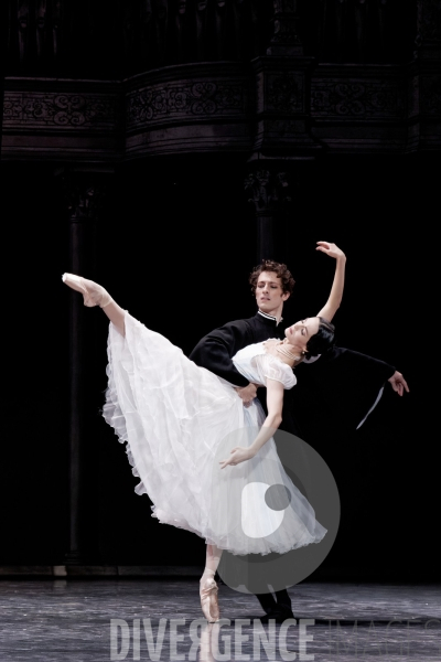 Le Rouge et le Noir /  Pierre Lacotte / Stendhal / Ballet de l Opéra national de Paris