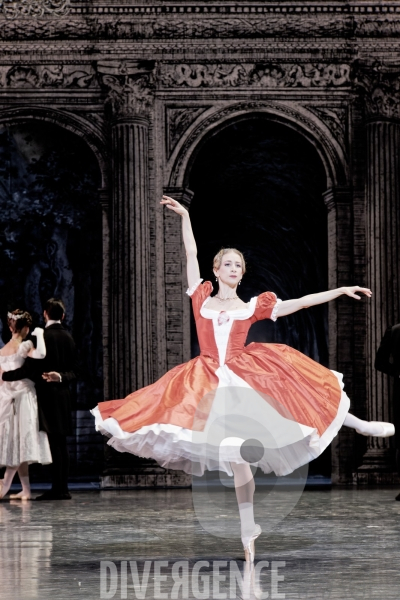 Le Rouge et le Noir /  Pierre Lacotte / Stendhal / Ballet de l Opéra national de Paris