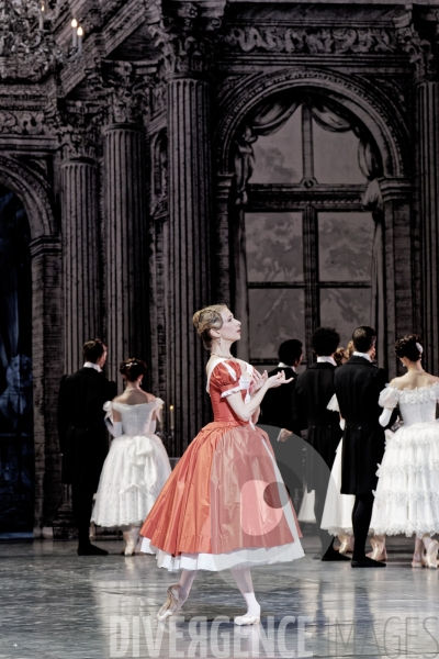 Le Rouge et le Noir /  Pierre Lacotte / Stendhal / Ballet de l Opéra national de Paris