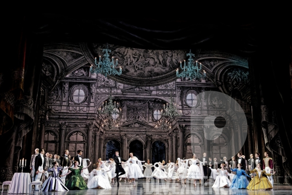 Le Rouge et le Noir /  Pierre Lacotte / Stendhal / Ballet de l Opéra national de Paris