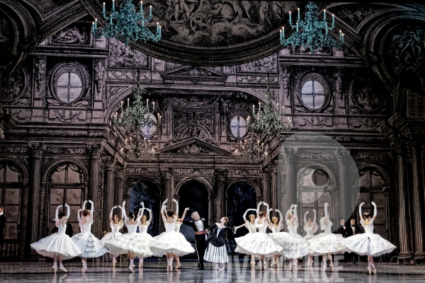 Le Rouge et le Noir /  Pierre Lacotte / Stendhal / Ballet de l Opéra national de Paris