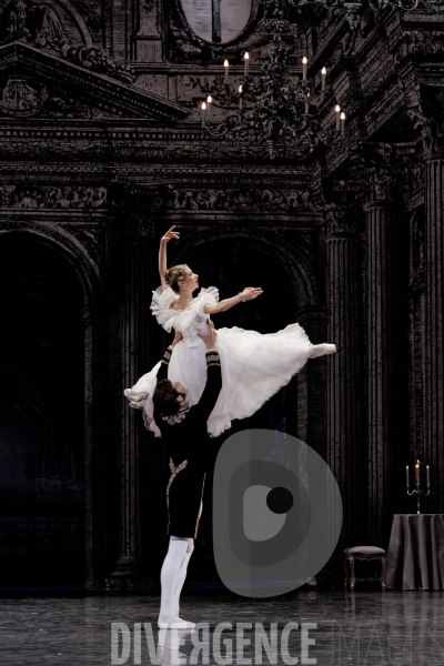 Le Rouge et le Noir /  Pierre Lacotte / Stendhal / Ballet de l Opéra national de Paris