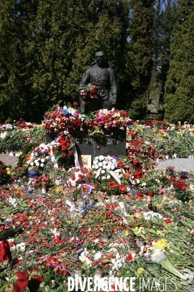 Soldat de Bronze le 9 Mai à Tallinn