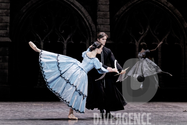 Le Rouge et le Noir /  Pierre Lacotte / Stendhal / Ballet de l Opéra national de Paris