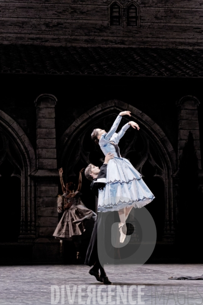 Le Rouge et le Noir /  Pierre Lacotte / Stendhal / Ballet de l Opéra national de Paris