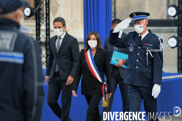 Cérémonie officielle de présentation de la première promotion de la police municipale de Paris