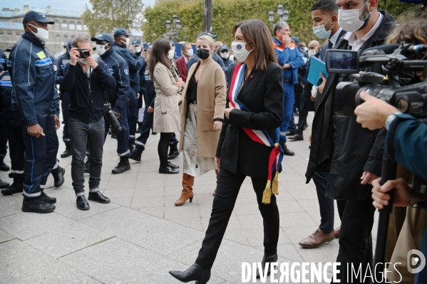 Cérémonie officielle de présentation de la première promotion de la police municipale de Paris