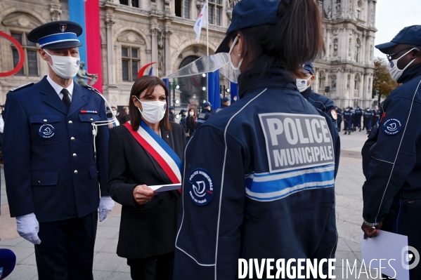 Cérémonie officielle de présentation de la première promotion de la police municipale de Paris