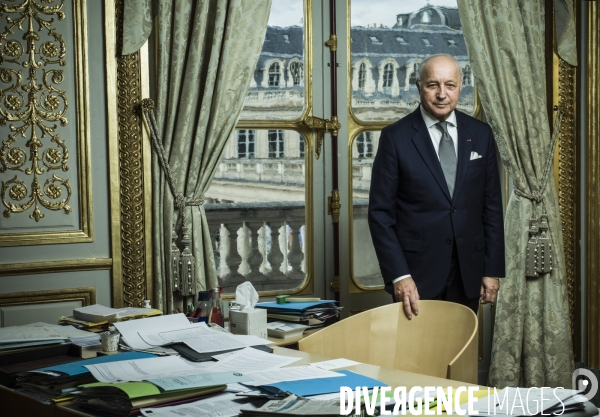 Portrait de laurent fabius, president du conseil constitutionnel.