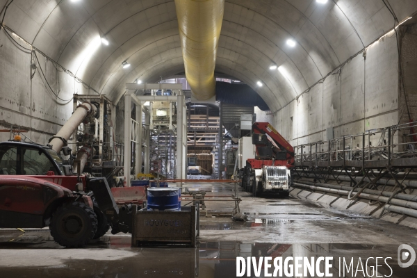 Chantier de la future gare de la porte Maillot