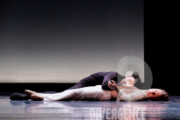 Les Ailes du désir / Bruno Bouché  / Ballet de l Opéra national du Rhin