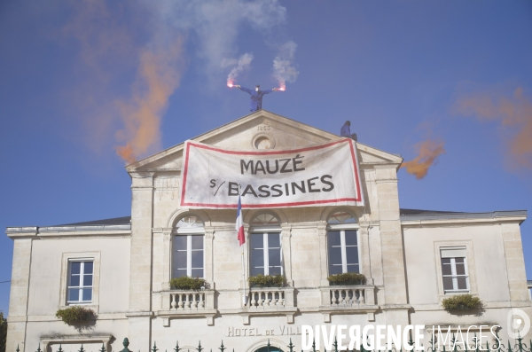 Manifestation et action contre les bassines agricoles a mauze-le-mignon.