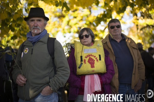 Manifestation et action contre les bassines agricoles a mauze-le-mignon.