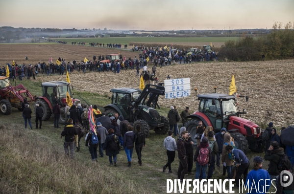 Manifestation et action contre les bassines agricoles a mauze-le-mignon.