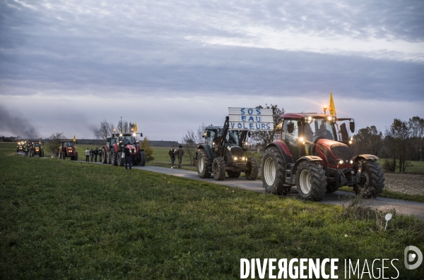 Manifestation et action contre les bassines agricoles a mauze-le-mignon.