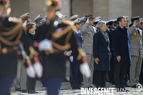 Cérémonie militaire présidée par Emmanuel MACRON aux Invalides.