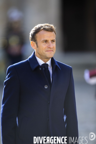 Cérémonie militaire présidée par Emmanuel MACRON aux Invalides.