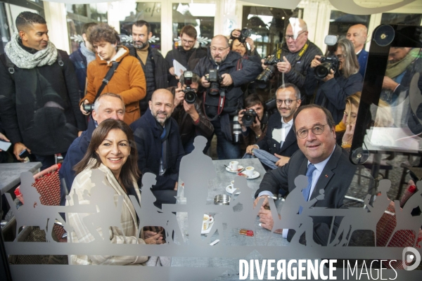 Anne Hidalgo et François HOLLANDE sur le marché de la gare de Tulle