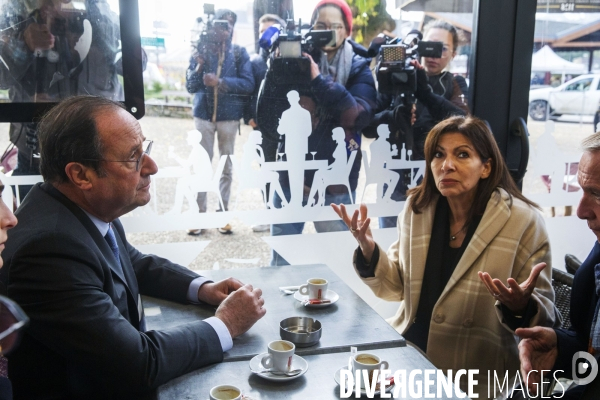 Anne Hidalgo et François HOLLANDE sur le marché de la gare de Tulle