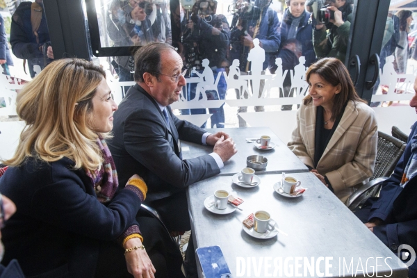 Anne Hidalgo et François HOLLANDE sur le marché de la gare de Tulle