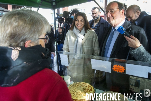 Anne Hidalgo et François HOLLANDE sur le marché de la gare de Tulle