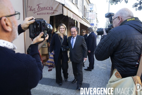 François HOLLANDE et Anne HIDALGO au salon du livre de Brive.