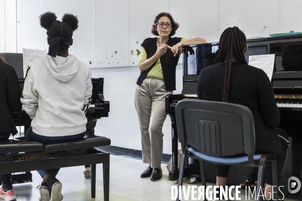 La  Cité éducative  de Grigny est la première en France