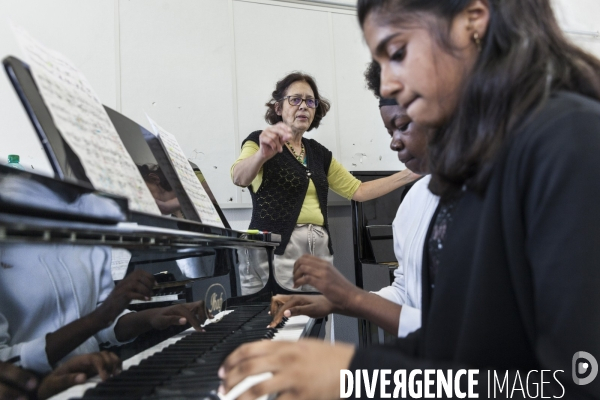 La  Cité éducative  de Grigny est la première en France