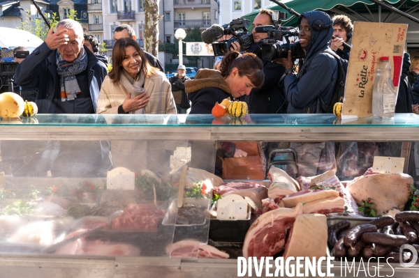 Anne Hidalgo au marché de Tulle