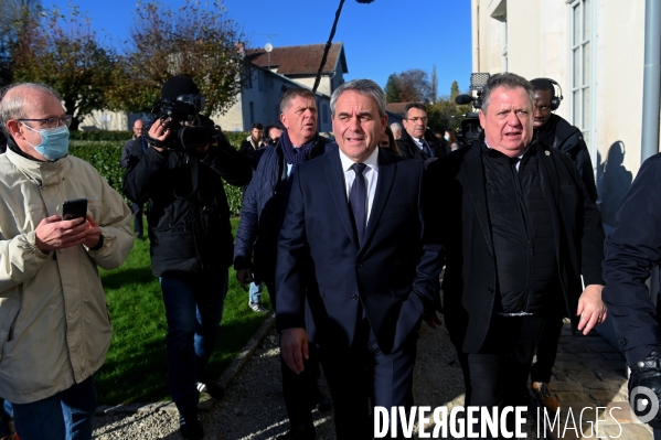 Les republicains / Cérémonie d hommage à Colombey les Deux Eglises