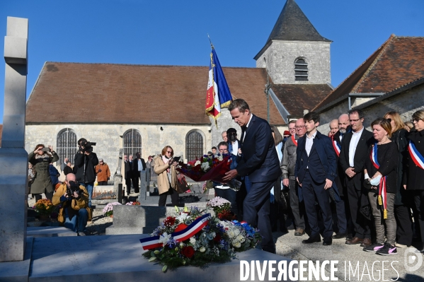 Nicolas dupont aignan sur la tombe du général de gaulle