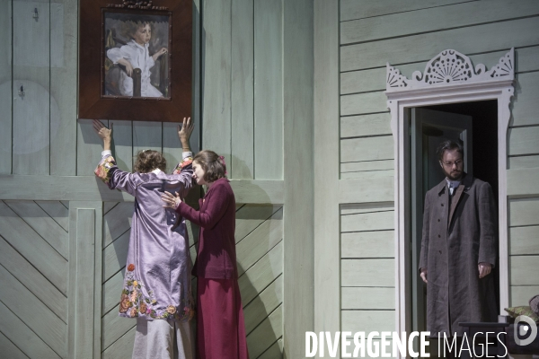 La Cerisaie - Tchekhov - Hervieu-Leger - Comedie-Francaise