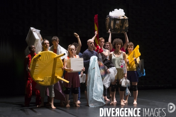 NOROROCA - Lia Rodrigues - Compagnie Carte Blanche