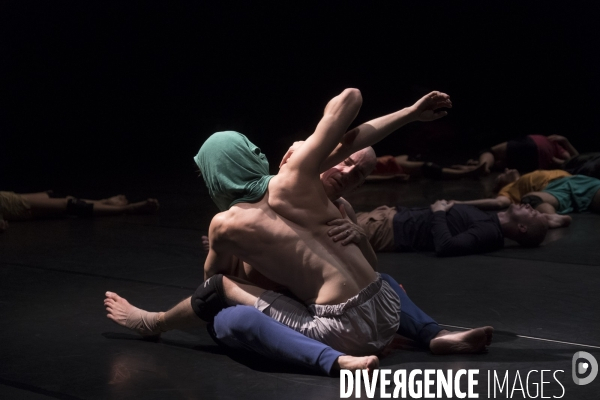 NOROROCA - Lia Rodrigues - Compagnie Carte Blanche