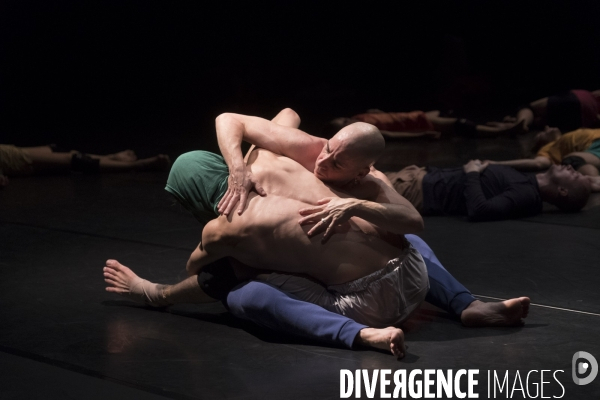 NOROROCA - Lia Rodrigues - Compagnie Carte Blanche
