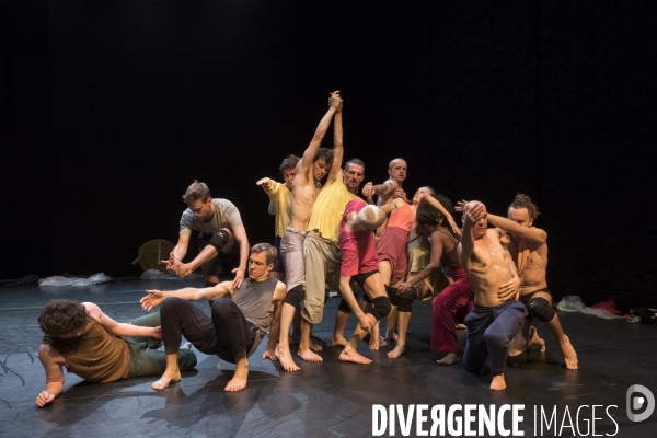 NOROROCA - Lia Rodrigues - Compagnie Carte Blanche