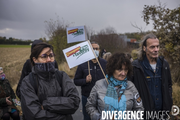 Manifestation a taverny contre l implantation d un amazon.